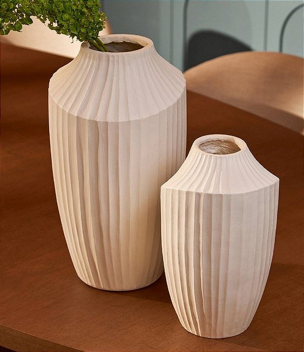 Vaso de Chão Branco em Fibra de Vidro (38x22)