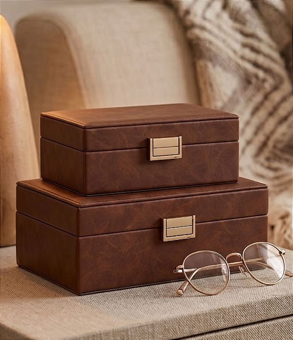 Caixas Decorativas em Couro Ecológico Marrom e Fecho Dourado (Kit 2 Pçs)