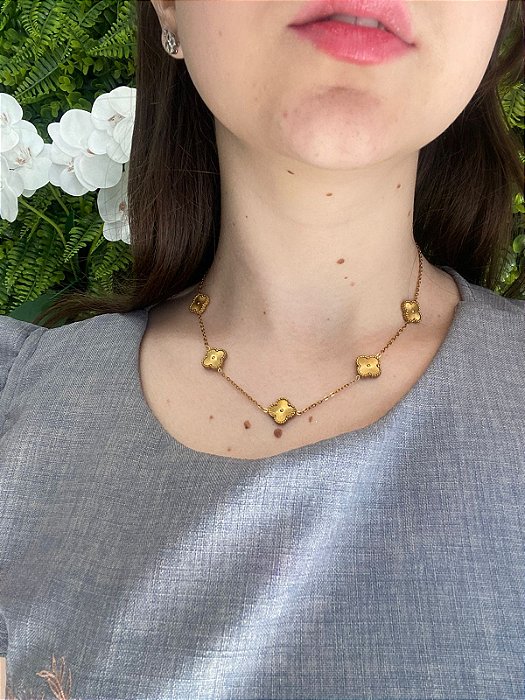 Colar Trevo Dourado (Aço)