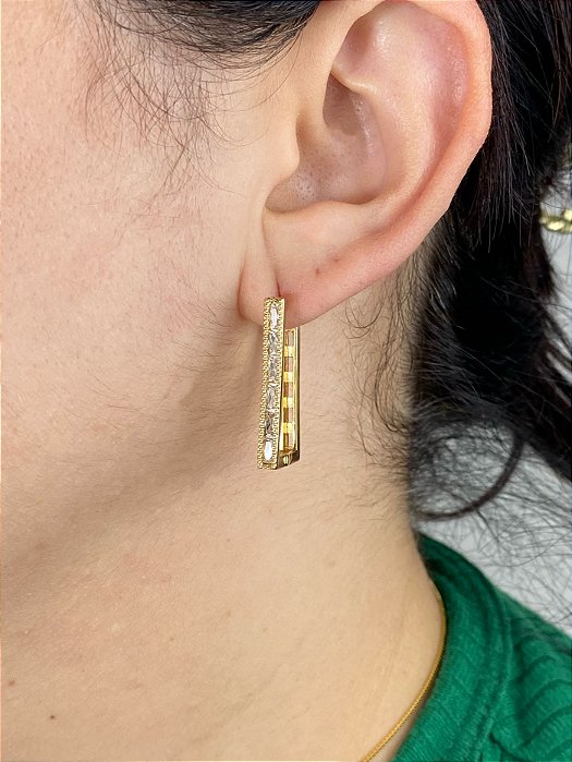 Brinco Versatile Dourado