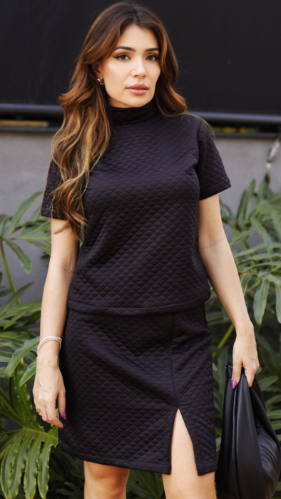 Conjunto Blusa e Saia Selma
