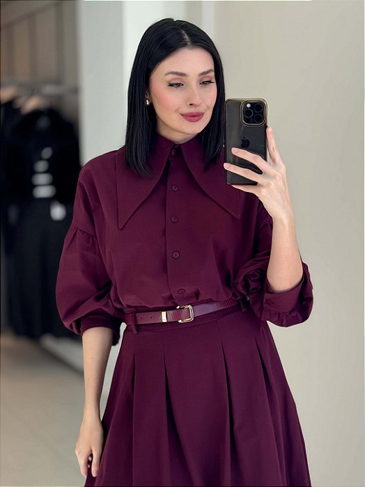 Camisa Oversized Feminina Gola Alongada
