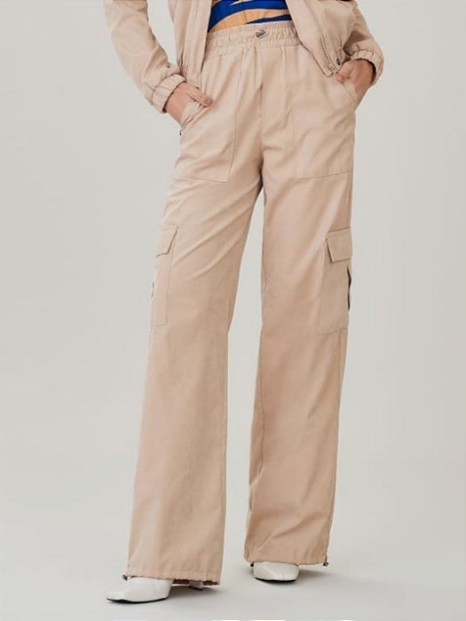 Calça cargo com ajuste na perna natural basic