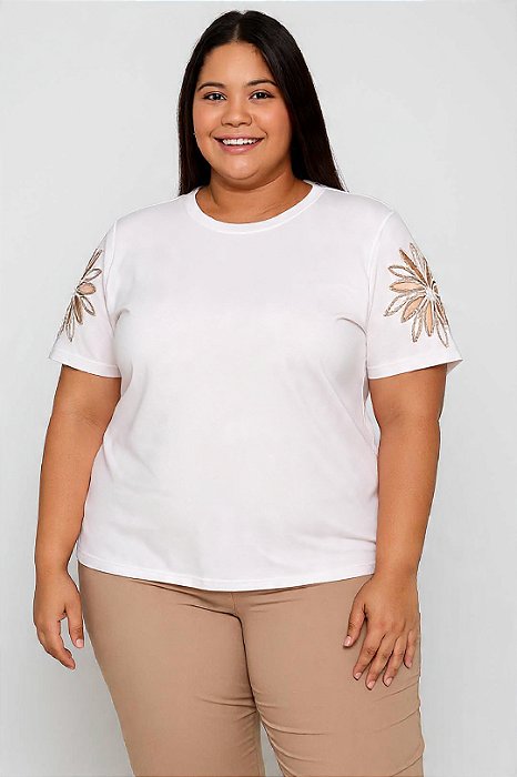 Blusa bordada na manga