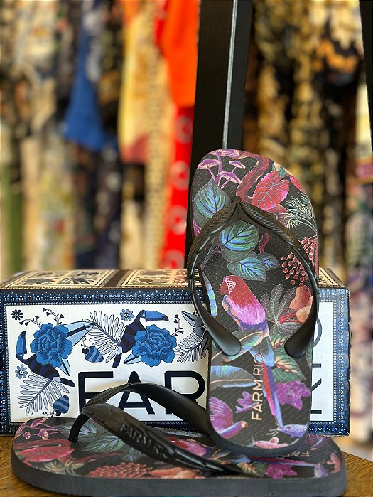 Chinelo Estampado Preto Farm