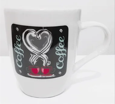 Caneca de café branca estampada