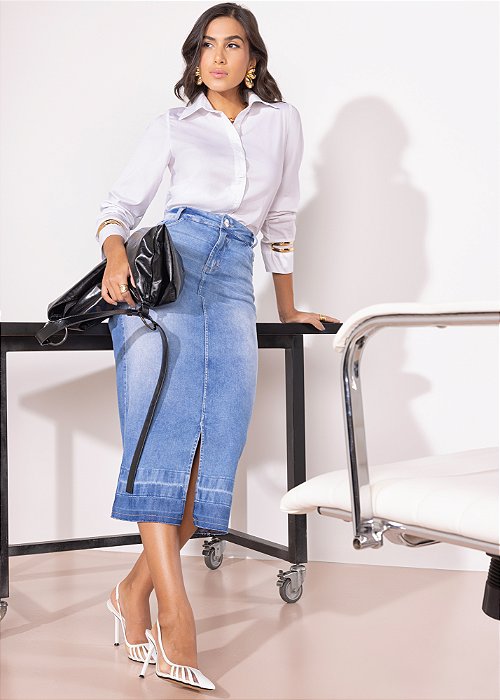 Saia Jeans Midi com Fenda Frontal Império