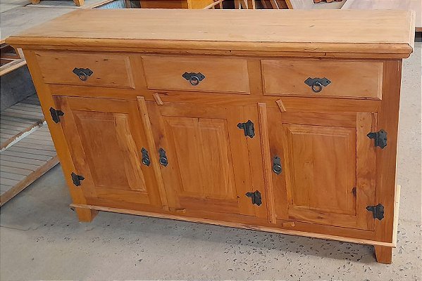 Buffet 3 portas peroba rosa