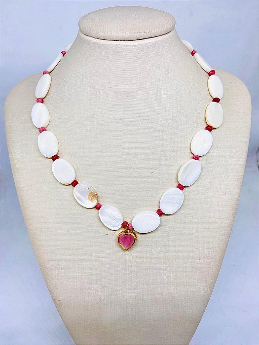 Colar Madrepérola com Pingente Folheado  Coração Zircônia Rosa