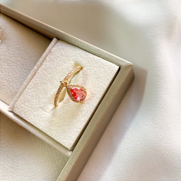 Anel pingente gota cristal coral cravejado em zircônias