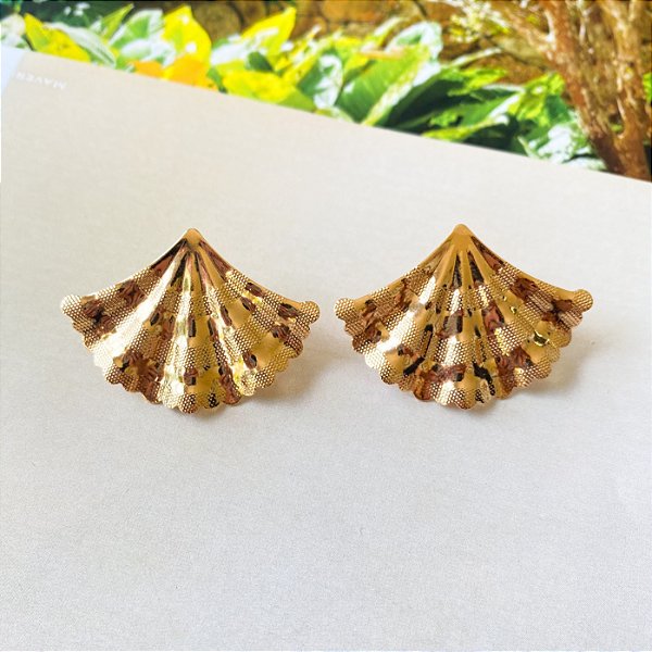 Brinco leque rendado