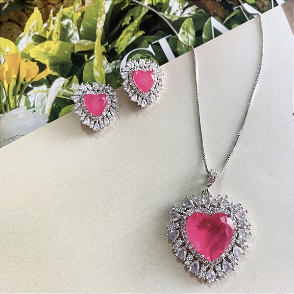Conjunto coração pedra fusion cravejado em zircônias