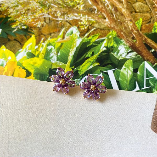Brinco flor em zircônias
