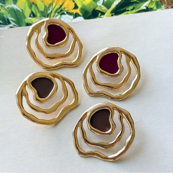 Brinco orgânico com resina