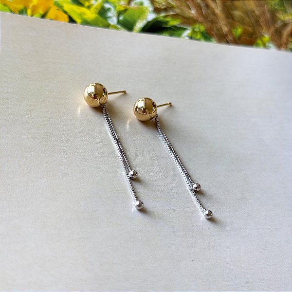 Brinco Bola Lisa com Franja 2 Banhos