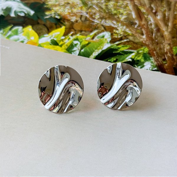 Brinco redondo médio orgânico banho ródio