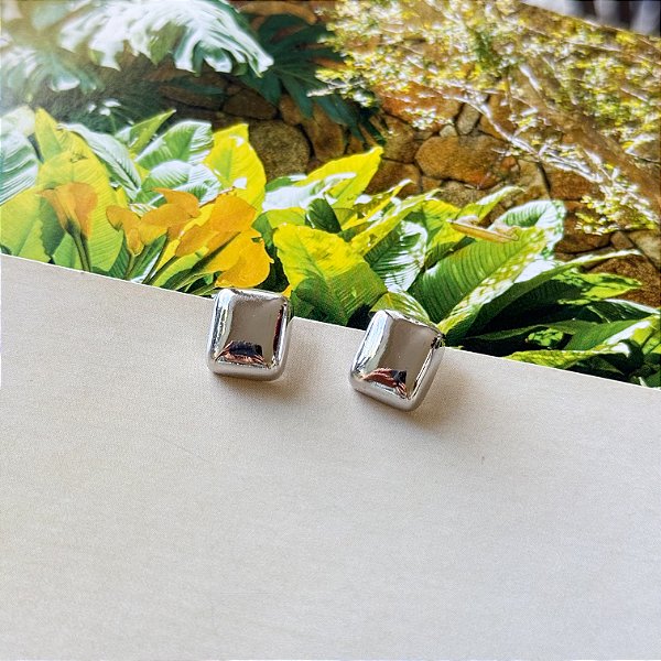 Brinco Quadrado Liso Banho Ródio Branco