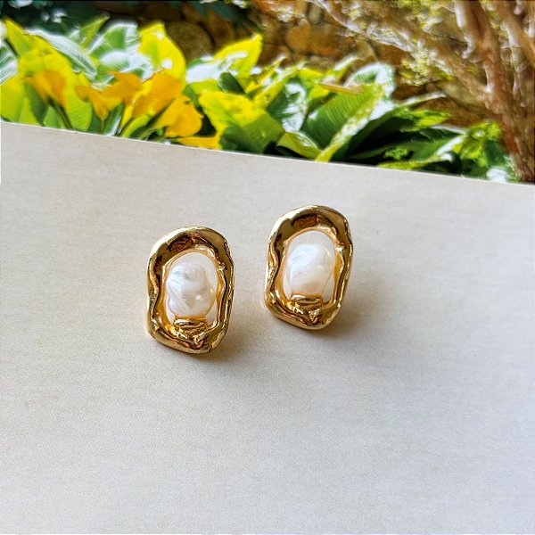 Brinco Orgânico Banho Ouro com Pérola