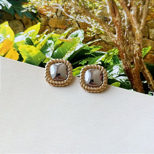 Brinco Quadrado Banho Ouro e Ródio Branco