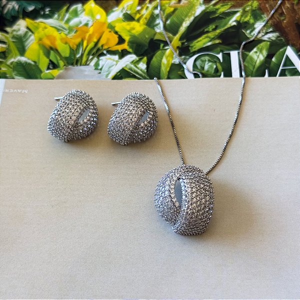 Conjunto Cravejado em Zircônias Banho Ródio