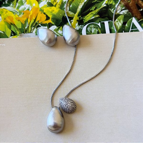 Conjunto Gota Acetinada Lisa e Cravejada