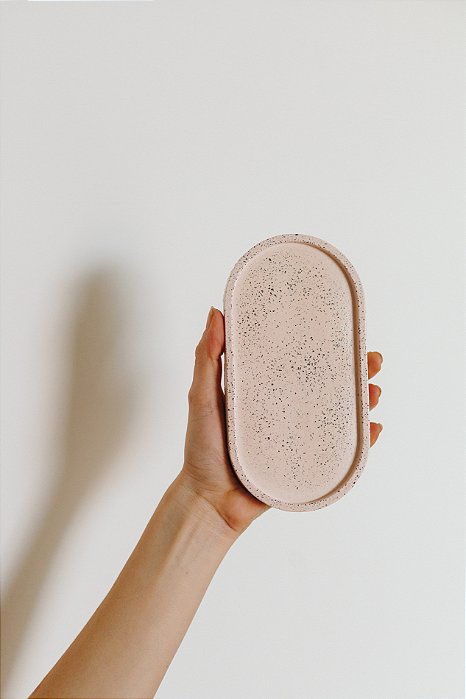 Bandeja em concreto granilite Peach Fuzz