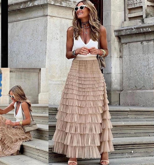 Saia Midi de Tule em camadas