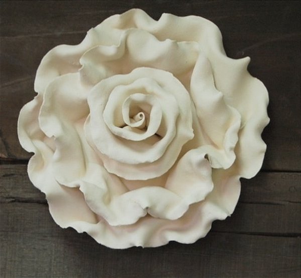 ROSA GRANDE PARA PAREDE OU JARDIM 35 A 40CM