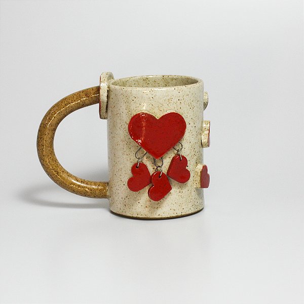 Caneca Corações com Pingentes