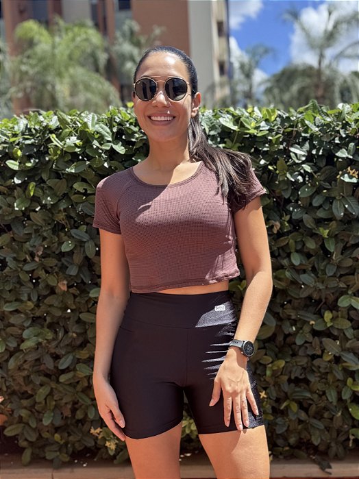 Cropped com manga marrom