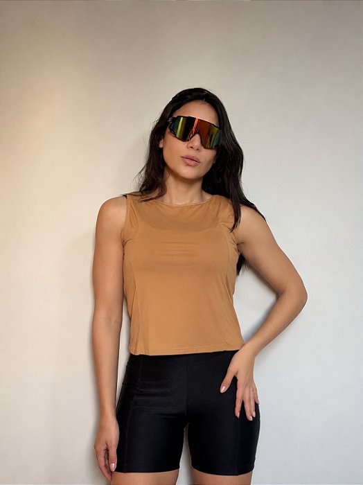 Cropped corte reto caramelo