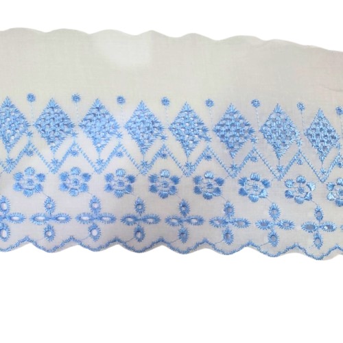 Bordado Inglês 14cm com 13,71 Metros Ref.141 Branco c/ Azul