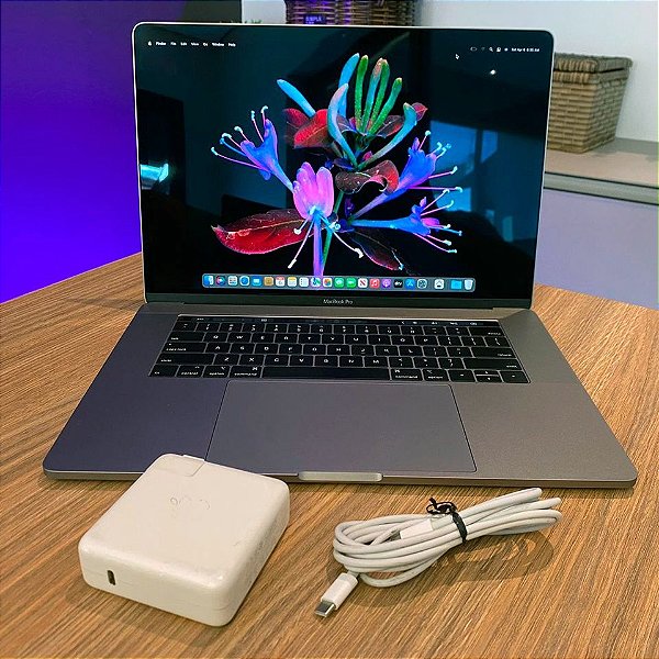 MacBook Pro 15 MacBook Pro 15