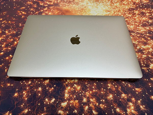 Tela Reposição Apple MacBook  15" A2141 2019 a 2021 Space Gray Cinza (Usado Grade A)