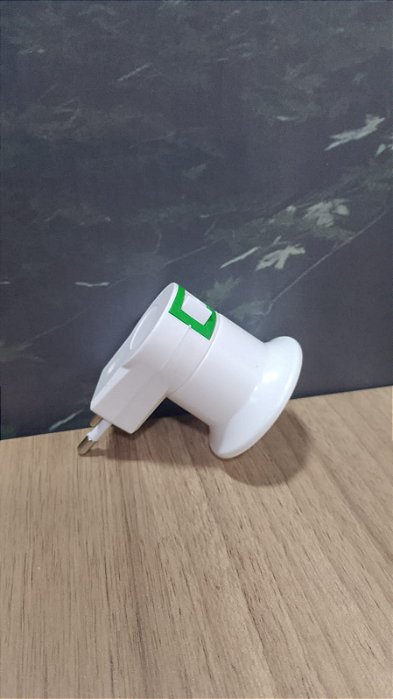 ADAPTADOR DE TOMADA PARA LAMPADA E27 ONEX TOM-5266