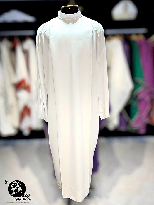 Túnica lisa com escapulário