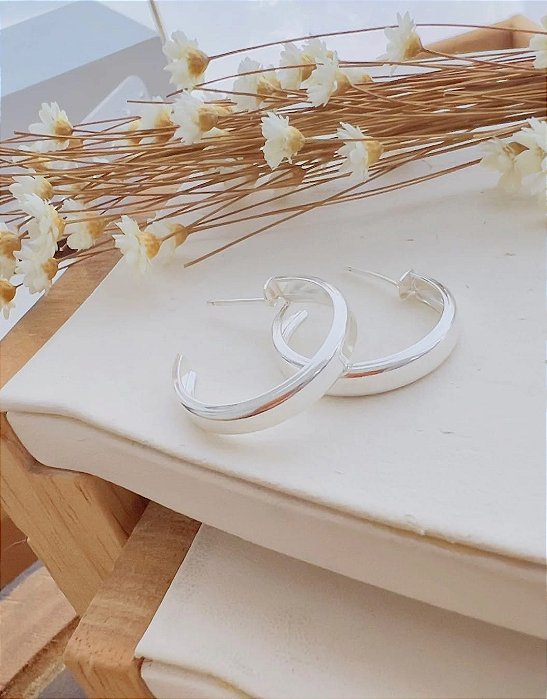 Argola Luxo Prateada