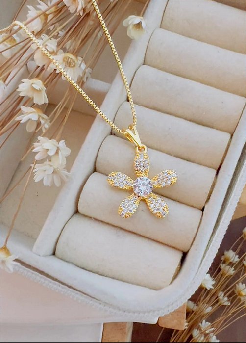 Colar Flor Zircônia Folheado a Ouro