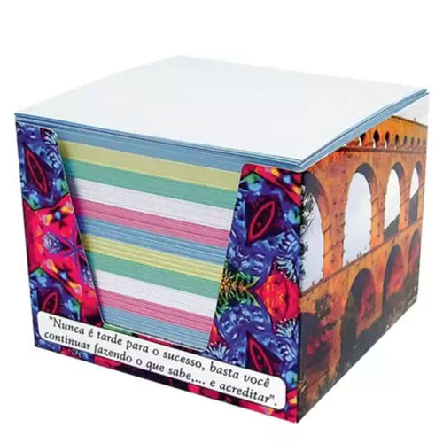 Blocos de papel colorido tamoio