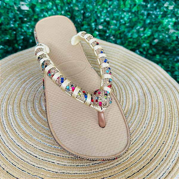 Chinelo Havaianas Decorado Top - Encanto Luxuoso