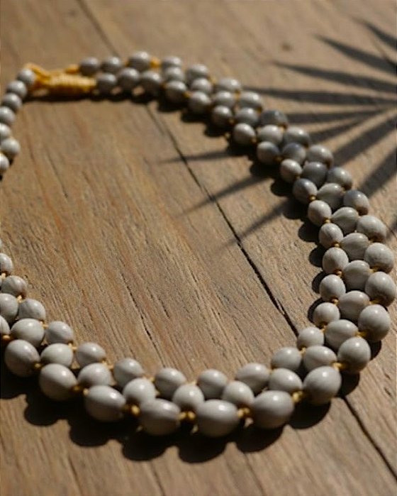 Max Colar Capiá Amuleto Elegante