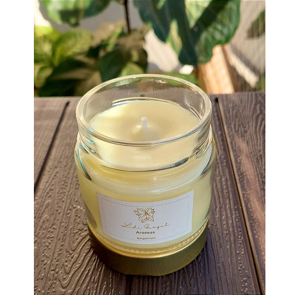 Vela Aromática Pavio de Algodão 100% Vegetal a base de Cera De Côco de Bergamota 140g