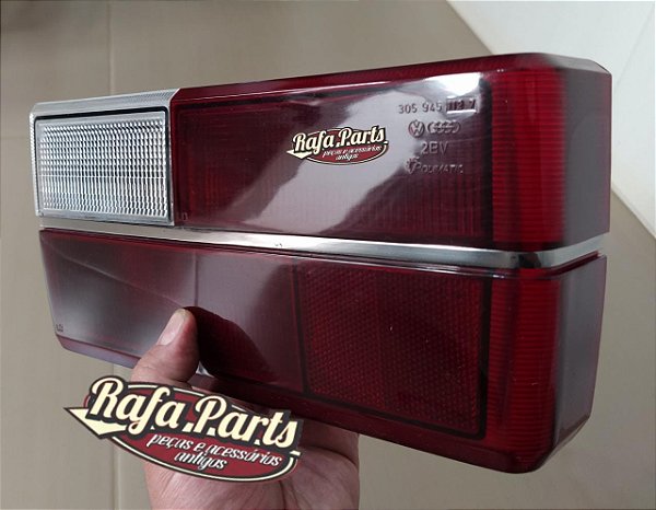 Lanterna Traseira Lado Direito Bicolor Polimatic Logo VW - Gol BX 80/86