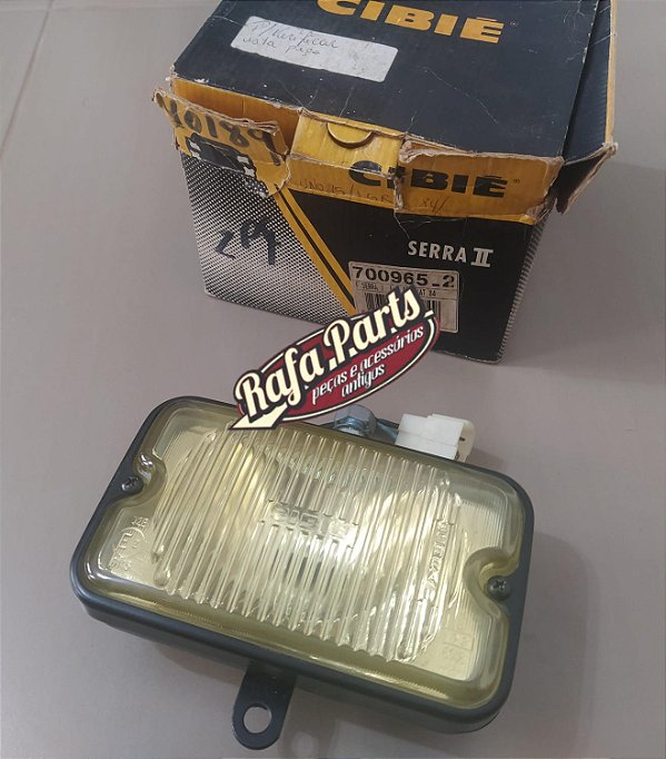 UM Farol Milha Auxiliar Cibié Serra II - Uno 1.5R e 1.6R