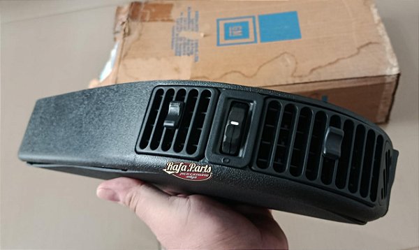 Difusor Ar Painel Lado Direito Original GM - Ômega