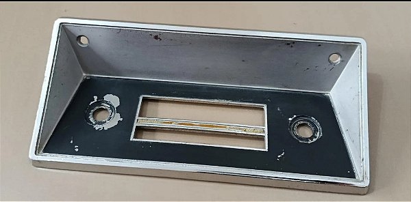 Moldura Rádio Original Ford - F100 Luxo 72 (Usado)