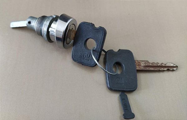 Cilindro Chave Tampa Porta Malas Original GM - Chevette Hatch 81/86