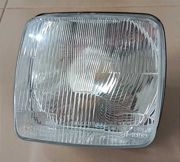 Farol Lado Esquerdo Cibié Bi-Iodo - Chevette 80/82/Marajó