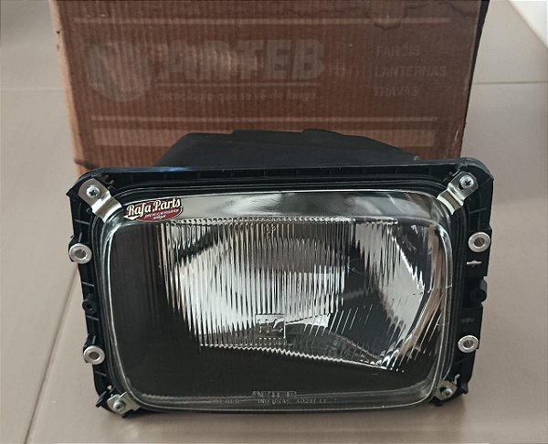 Farol Lado Esquerdo Arteb- Caminhão Mercedes 709/710
