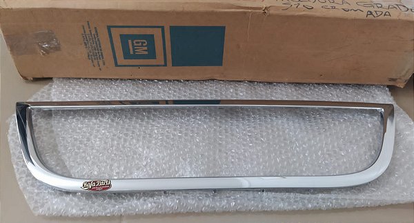 Moldura Grade Radiador Original GM - S10 95/98/Blazer